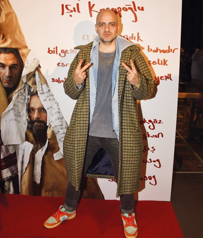 ‘Hamiyet’ ayakta alkışlandı