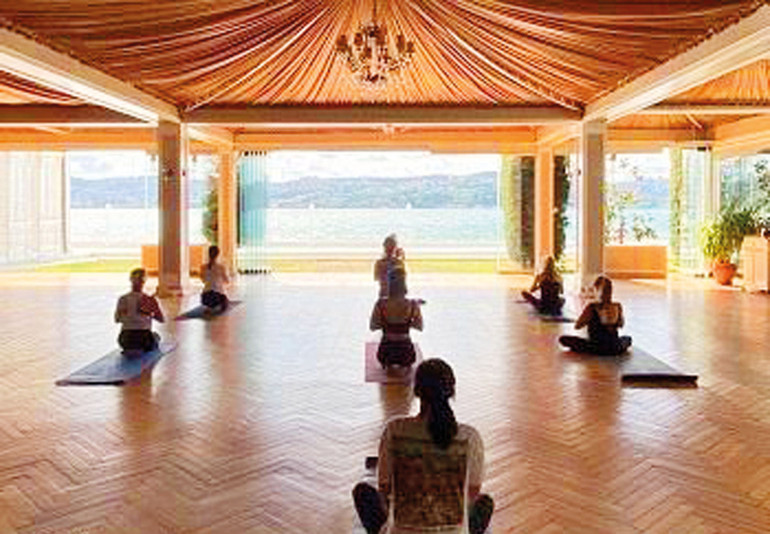 ‘Sanki bir dönem dizisinin setindeyim’