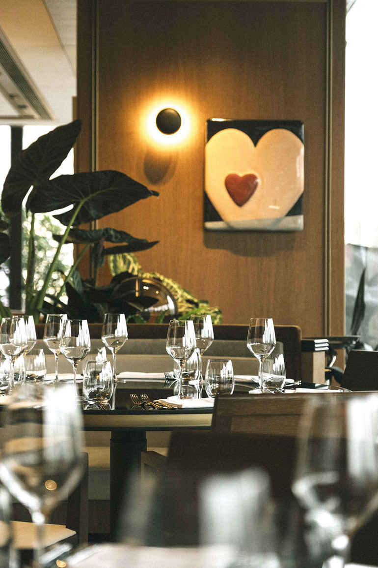 ‘Sanki bir dönem dizisinin setindeyim’