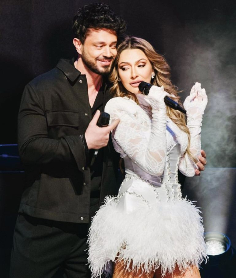 Hazar Ergüçlüye 10 üzerinden 10