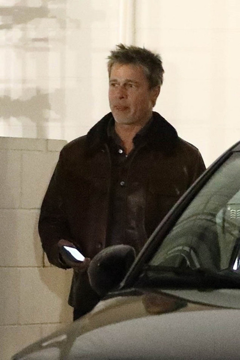 Sevgilisini aldı, sanat galerisine gitti... Karşısına hiç beklemediği biri çıktı