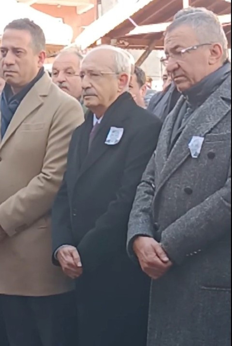 CHPli Engin Altayın babası, son yolculuğuna uğurlandı