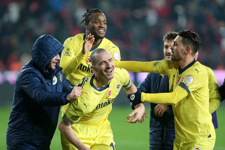 Spor yazarları Gaziantep FK - Fenerbahçe maçını değerlendirdi: Ben hayatımda böyle bir şey görmedim
