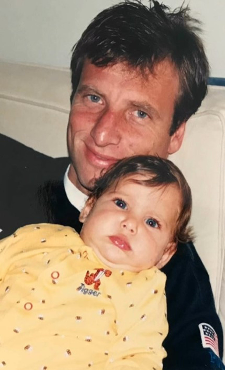 Ünlü oyuncunun kızı boyuna yetişti: Arkadaş gibiyiz