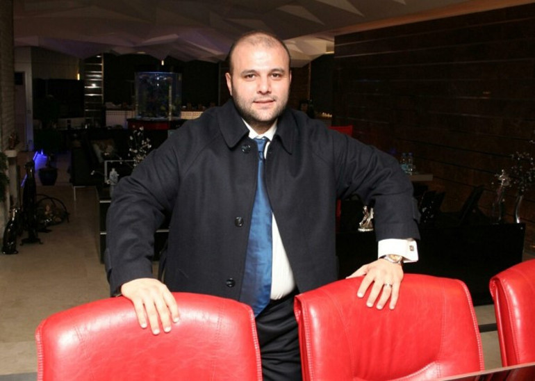 Yunan adasında cesedi bulunan iş insanı toprağa verildi