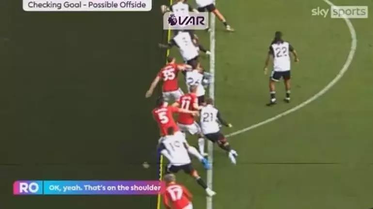 Premier Ligde bir kez daha VAR kayıtları açıklandı Howard Webb: Penaltı olmalıydı...