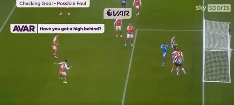 Premier Ligde bir kez daha VAR kayıtları açıklandı Howard Webb: Penaltı olmalıydı...