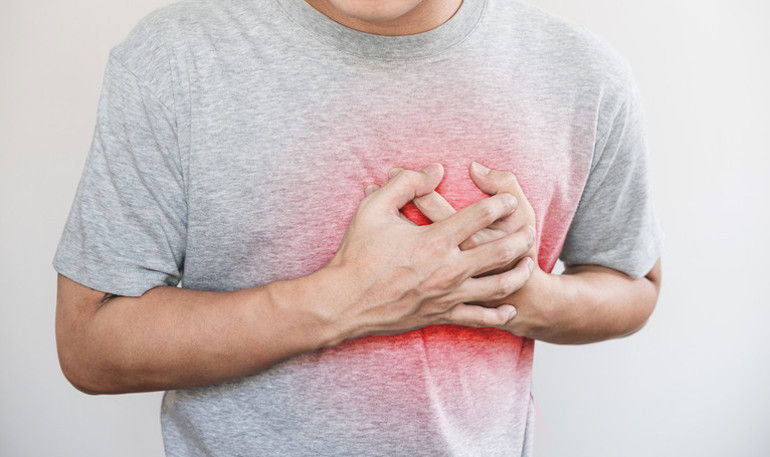 Diş hastalıkları kalp ve akciğer sağlığını tehdit ediyor Arada nasıl bir ilişki var İngiliz doktor uyardı: Arkadaşım neredeyse ölüyordu…