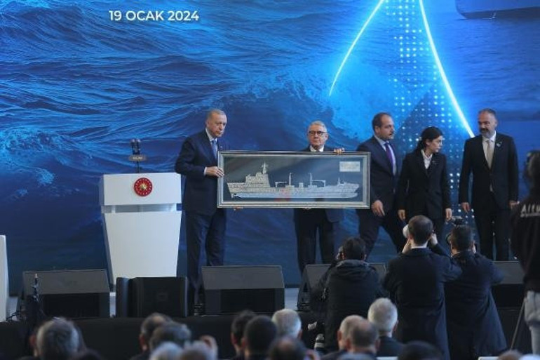 Son dakika... Cumhurbaşkanı Erdoğan: Gemilerimizle donanma gücümüz artıyor