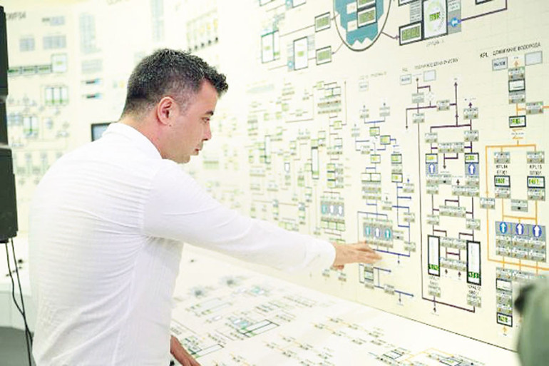 Nükleerin kalbinde bir Türk