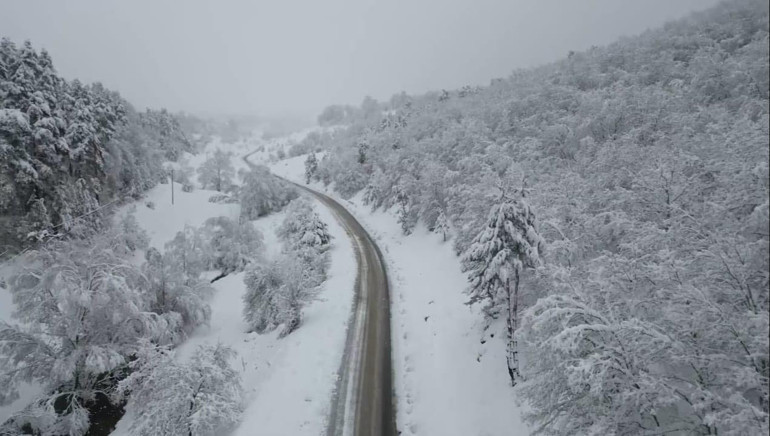Sağanak yağış, fırtına, kar, çığ tehlikesi... Meteoroloji hava durumu tahminini paylaştı: Bu illerde bölgelerde oturanlar dikkat