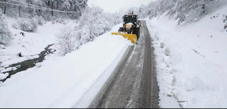Sağanak yağış, fırtına, kar, çığ tehlikesi... Meteoroloji hava durumu tahminini paylaştı: Bu illerde bölgelerde oturanlar dikkat