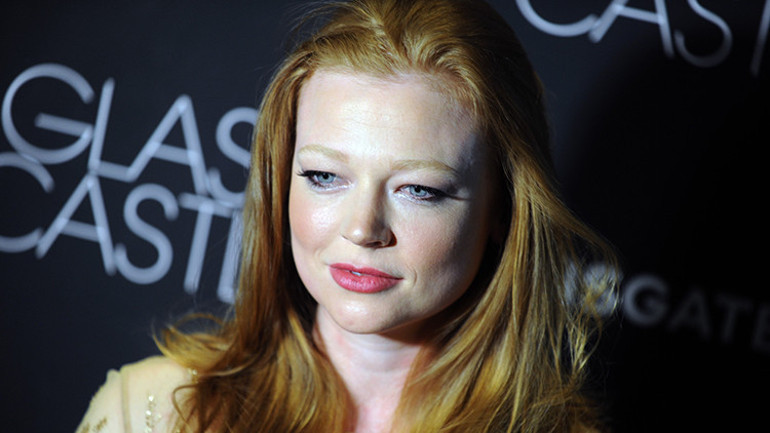 ‘Cebimde para yoktu, kendimi çirkin ve çaresiz hissediyordum’ Ünlü oyuncu okulda açlıktan uyuyakaldığını itiraf etti