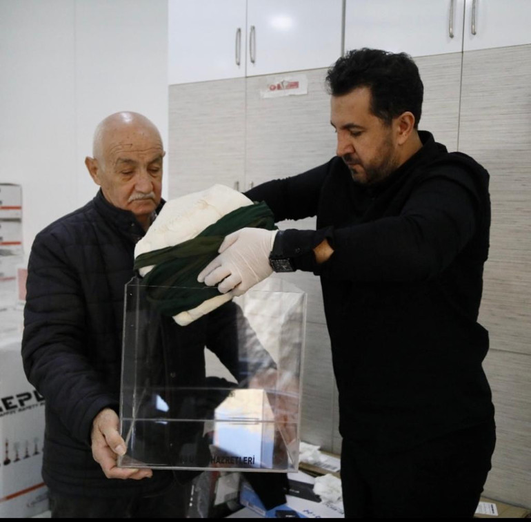 Tac-ı Şerif depoda bulunmuş