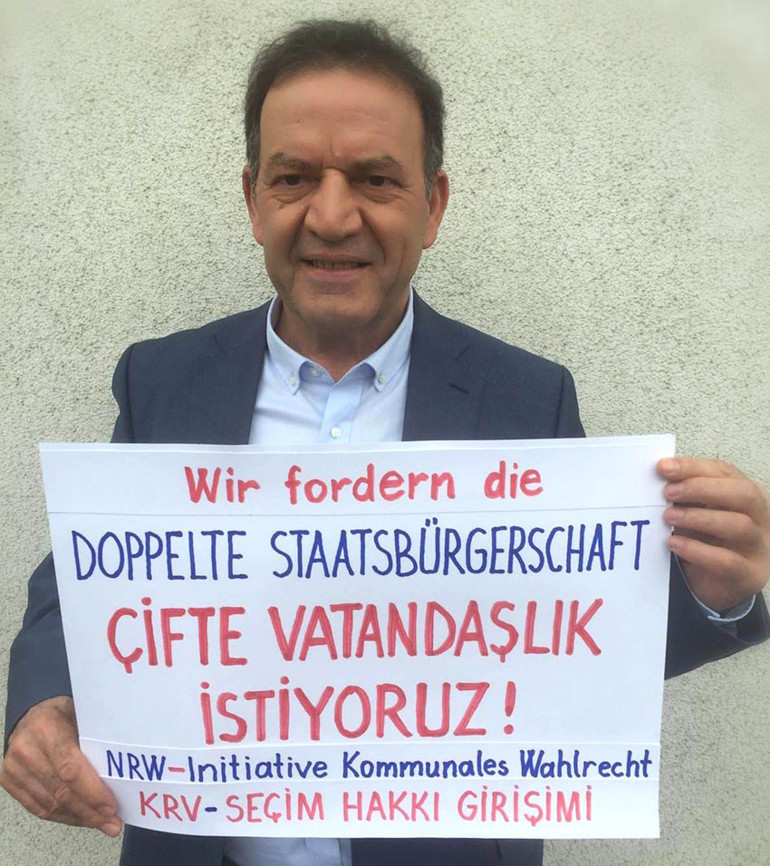 ‘Mücadele ettik, çifte vatandaşlığı kazandık’