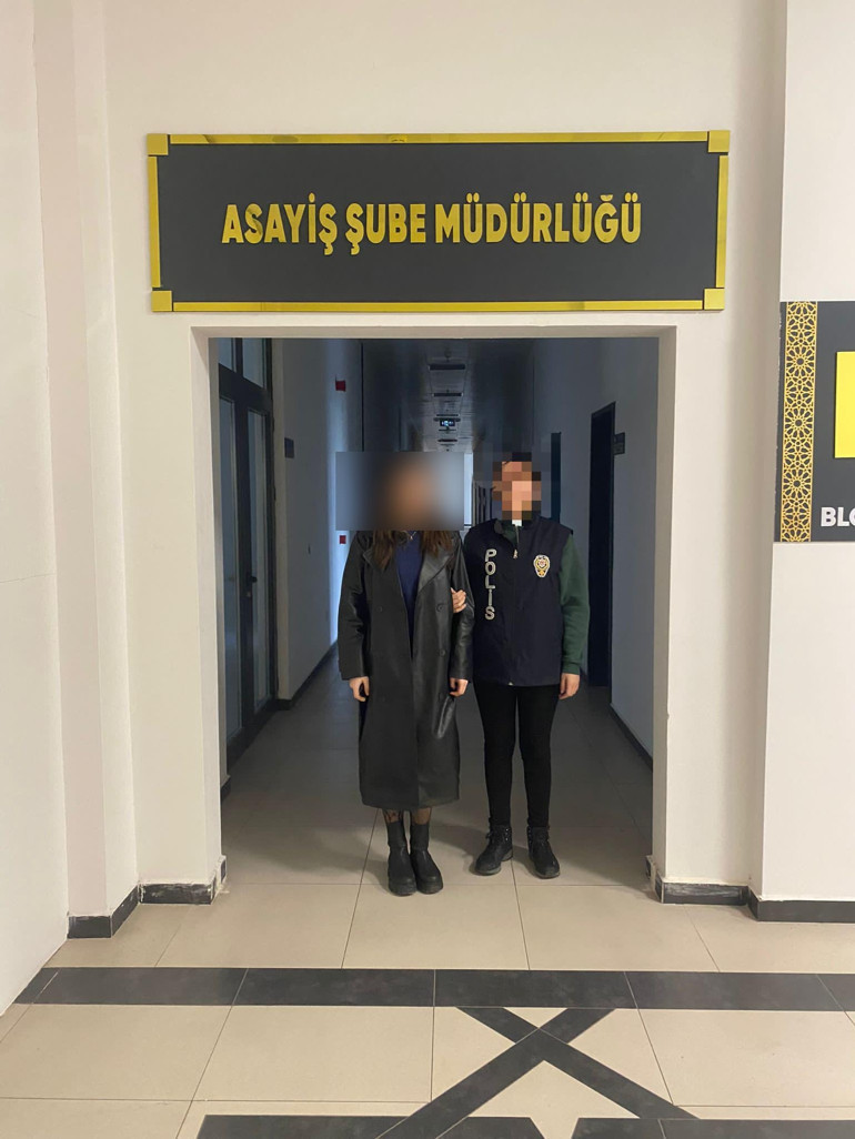 Sosyal medyada müstehcen yayın yapan kadın serbest bırakıldı