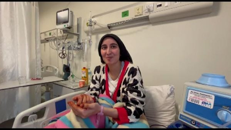 Bahçelievlerde minibüste doğum: Sancım başlayınca kendimi yere attım