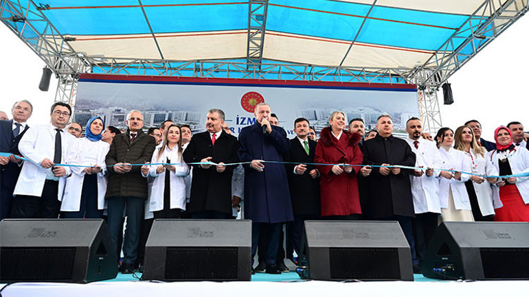 Bakan Uraloğlu: İzmir’i hızlı trenle tanıştıracağız