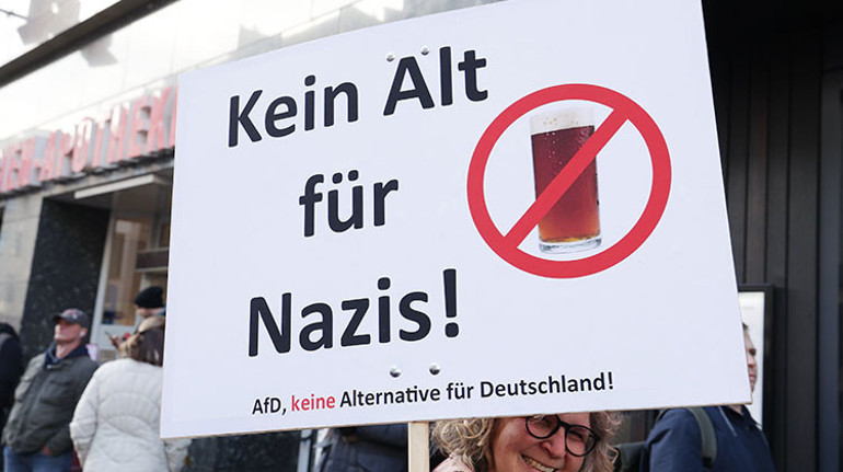 Yüz binler AfD’ye karşı sokaklarda