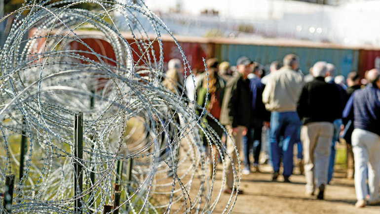 Teksas sınırı ABD’yi ikiye böldü Hürriyet kriz bölgesinde