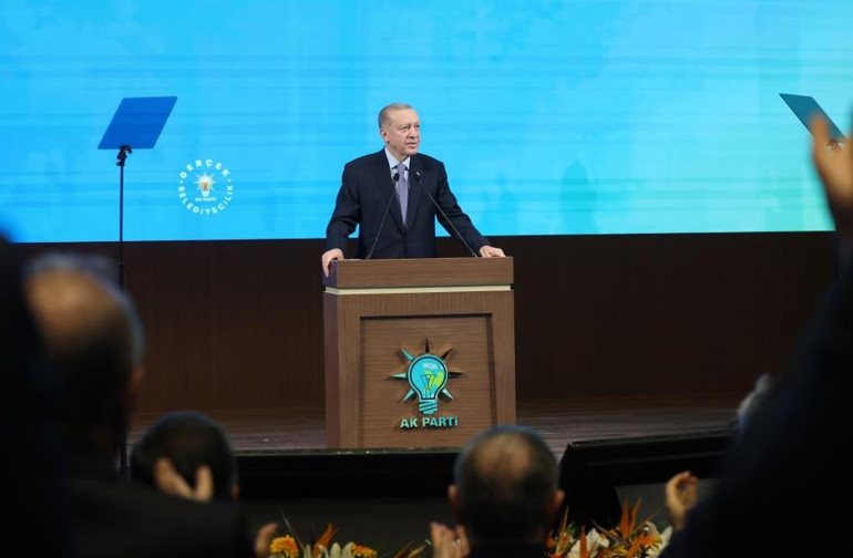 AK Partinin seçim beyannamesi açıklandı... Cumhurbaşkanı Erdoğan: Türkiyeye karşı sinsi niyetleri boşa çıkaracağız