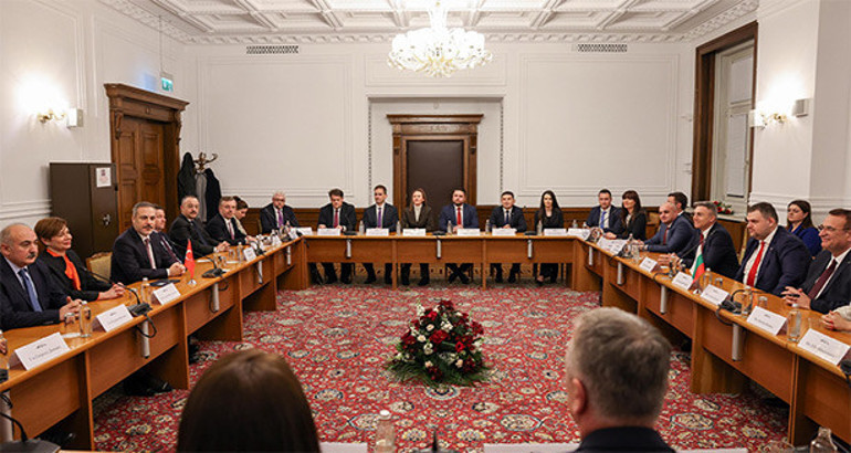 Dışişleri Bakanı Fidan, Bulgaristanda resmi temaslarda bulundu