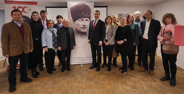Dr. Babüroğlu, Atatürk ve Cumhuriyet’i anlattı