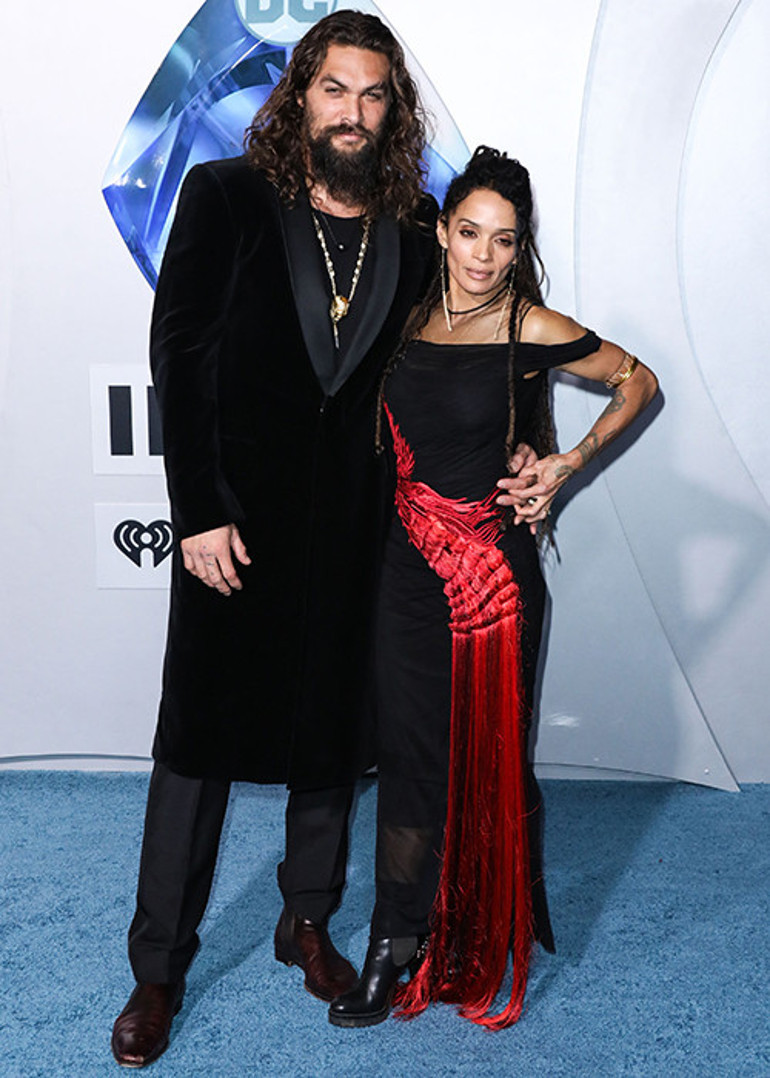 Boşanalı daha bir ay olmadan kendisinden 17 yaş büyük ünlü güzele kancayı taktı: Lütfen benimle sevgili ol