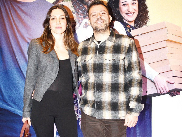 İyi Bir Aile Değilizin galasına ünlü akını: Arzu Film ekolünü devam ettiriyoruz