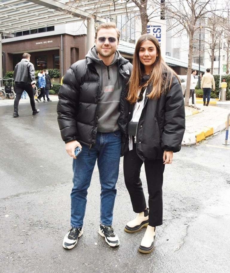 Ünlü çift çocuklarıyla alışverişte... Kardeşler arasında sorun yok