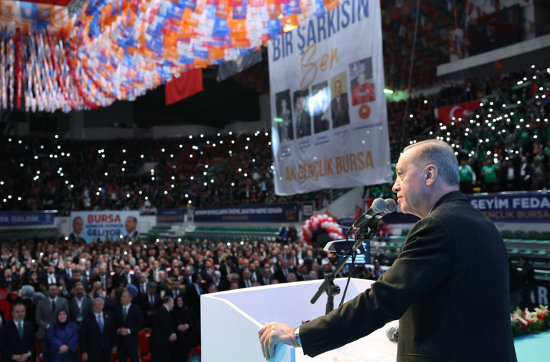 AK Partinin Bursa ilçe belediye başkan adayları belli oldu... Cumhurbaşkanı Erdoğan: CHPde herkes bir köşe kapma derdinde