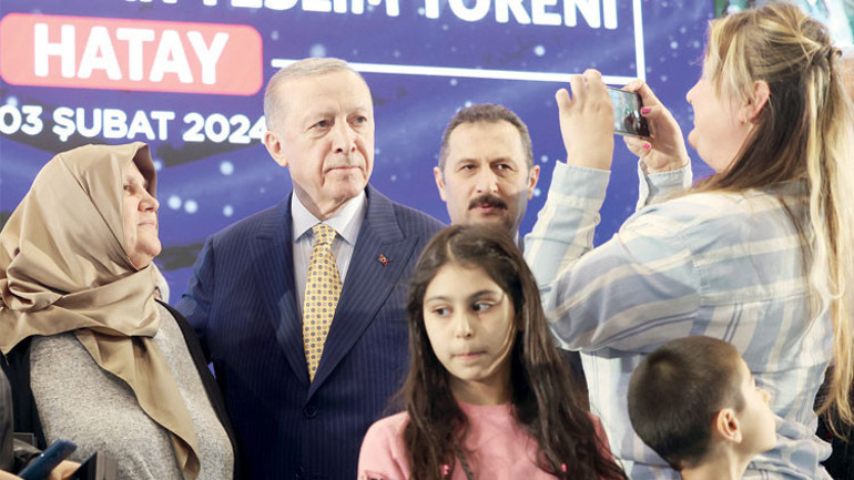 Deprem konutları sahiplerini buluyor: Bu yıl 200 bin konut teslim