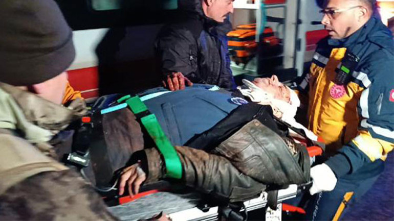 Son dakika: Acı haberi Bakan Yerlikaya duyurdu... Gaziantep Nurdağında helikopter düştü: İki pilot şehit oldu