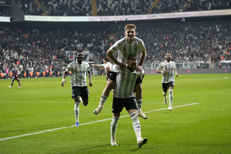 Beşiktaş-Trabzonspor maçında Semih Kılıçsoy resitali Bir ilki başardı, en golcü...