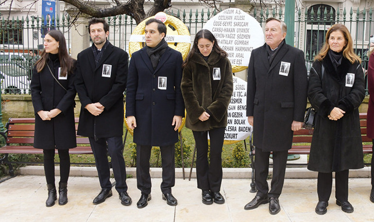 Son yolculuğuna uğurlandı