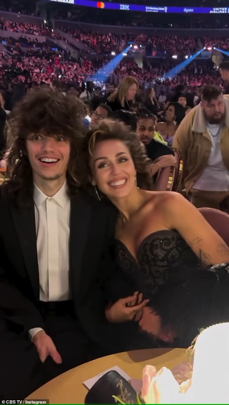 Ona ihanet eden kocasına şarkı yazmıştı… Asıl intikamını ise mutluluğuyla alıyor