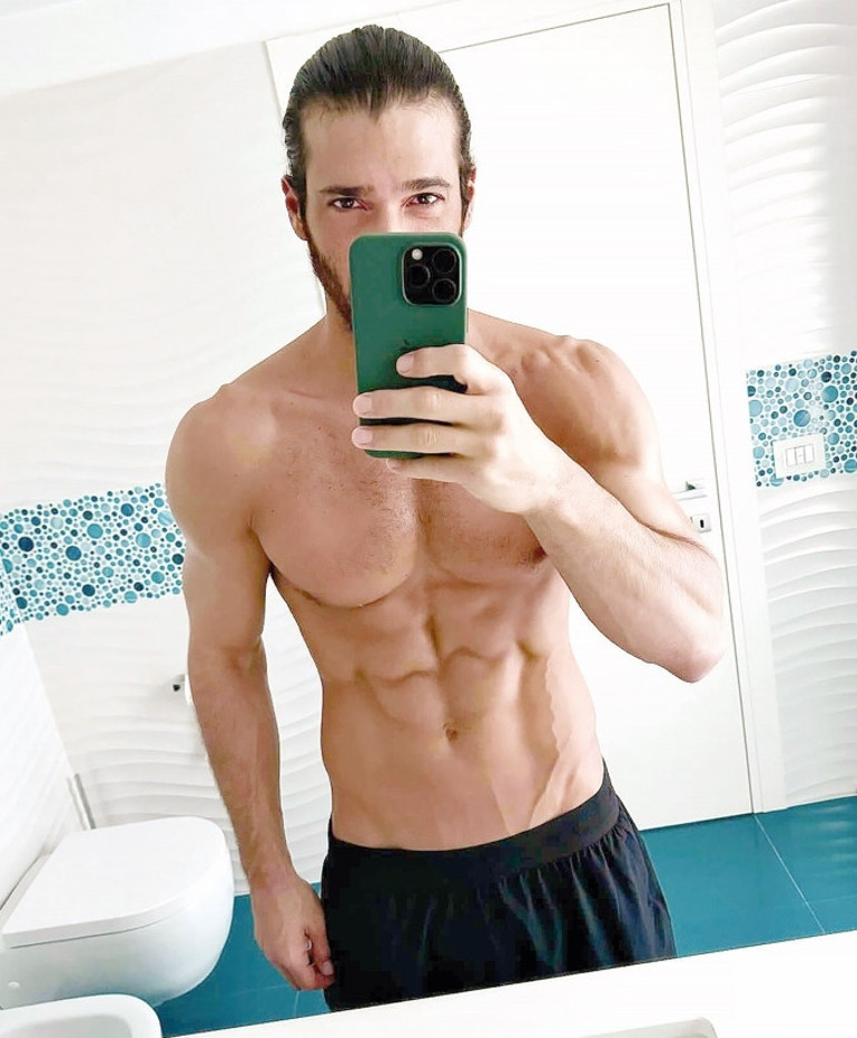 Babam öldüğünde acaba üzülecek miyim diyordum... Ünlü şef Mehmet Yalçınkayadan itiraf