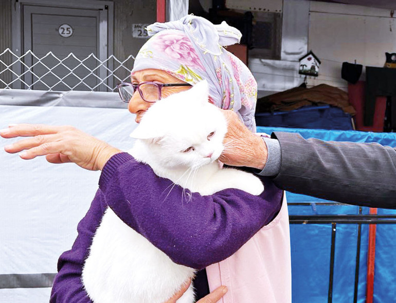 Dayanışma umutları yeşertmeye devam etsin