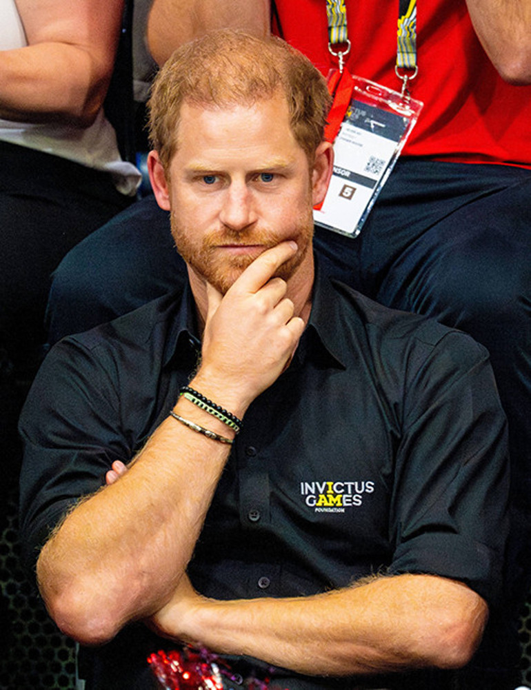 Artık ne yapsa kimseye yaranamıyor... Babası kanser olunca hemen ona koşmuştu: Kendi imajını düzeltme peşinde