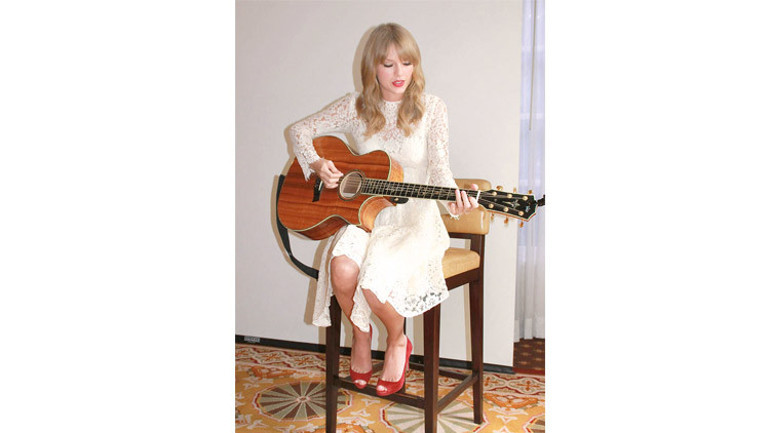 Taylor Swift sen gerçek misin