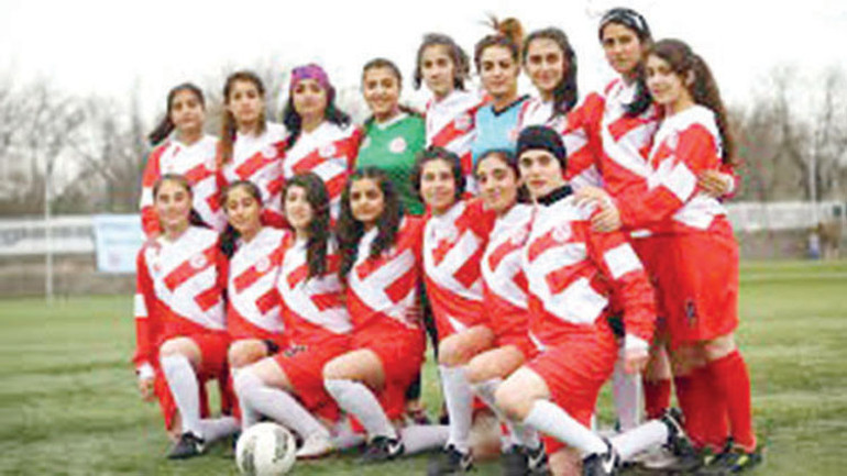 Kader Kardeşliği 3 | Ağrı’da kadın futbol takımını kurdu