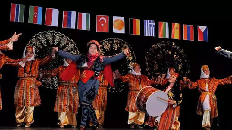 Nürnberg folklora doyacak