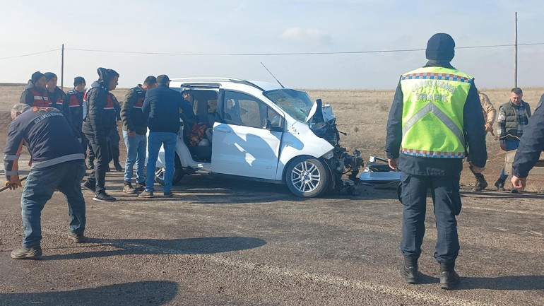 Sivasta feci kaza: 1 ölü, 1 yaralı