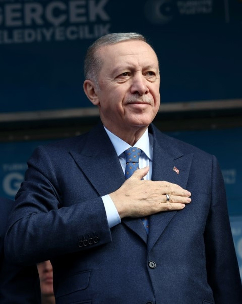 Küçükçekmecedeki silahlı saldırı... Cumhurbaşkanı Erdoğan: Bir tanesi yakalandı, diğerlerini de yakalayacağız