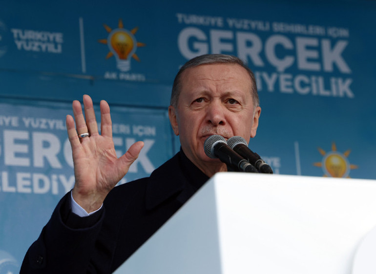 Küçükçekmecedeki silahlı saldırı... Cumhurbaşkanı Erdoğan: Bir tanesi yakalandı, diğerlerini de yakalayacağız