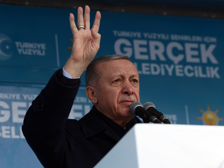 Küçükçekmecedeki silahlı saldırı... Cumhurbaşkanı Erdoğan: Bir tanesi yakalandı, diğerlerini de yakalayacağız