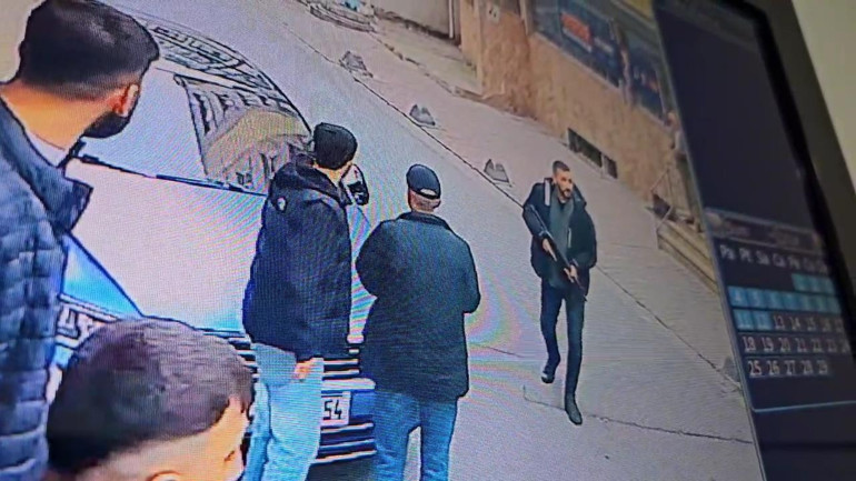 AK Partili Yeniayın seçim çalışması sırasındaki silahlı saldırıda vurulma anı ortaya çıktı