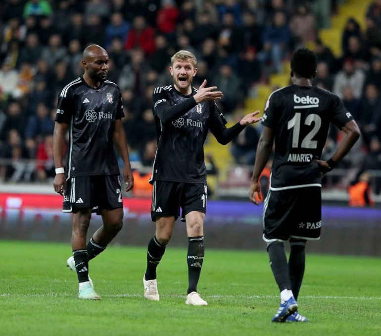 Kayserispor ile berabere kalan Beşiktaşta Fernando Santosa eleştiri Ernest Muci hazır gelmiş ama...