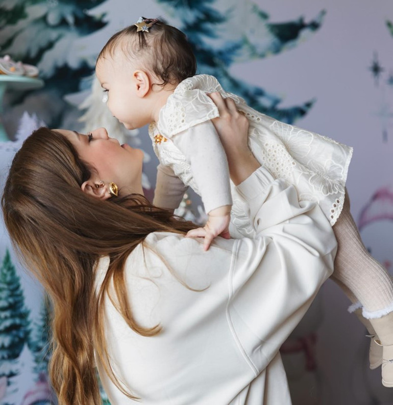 Ünlü oyuncunun kızı boyuna yetişti: Arkadaş gibiyiz