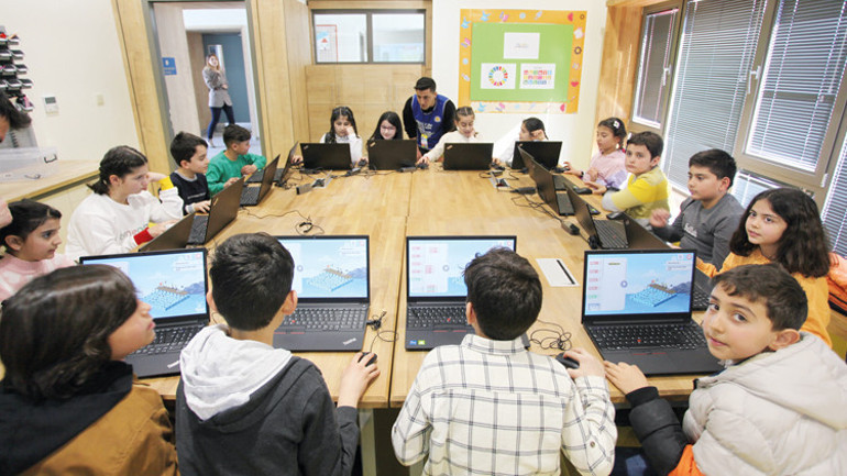 Yarını aydınlatan ateşböcekleri... Türkiye Eğitim Gönüllüleri Vakfı (TEGV)